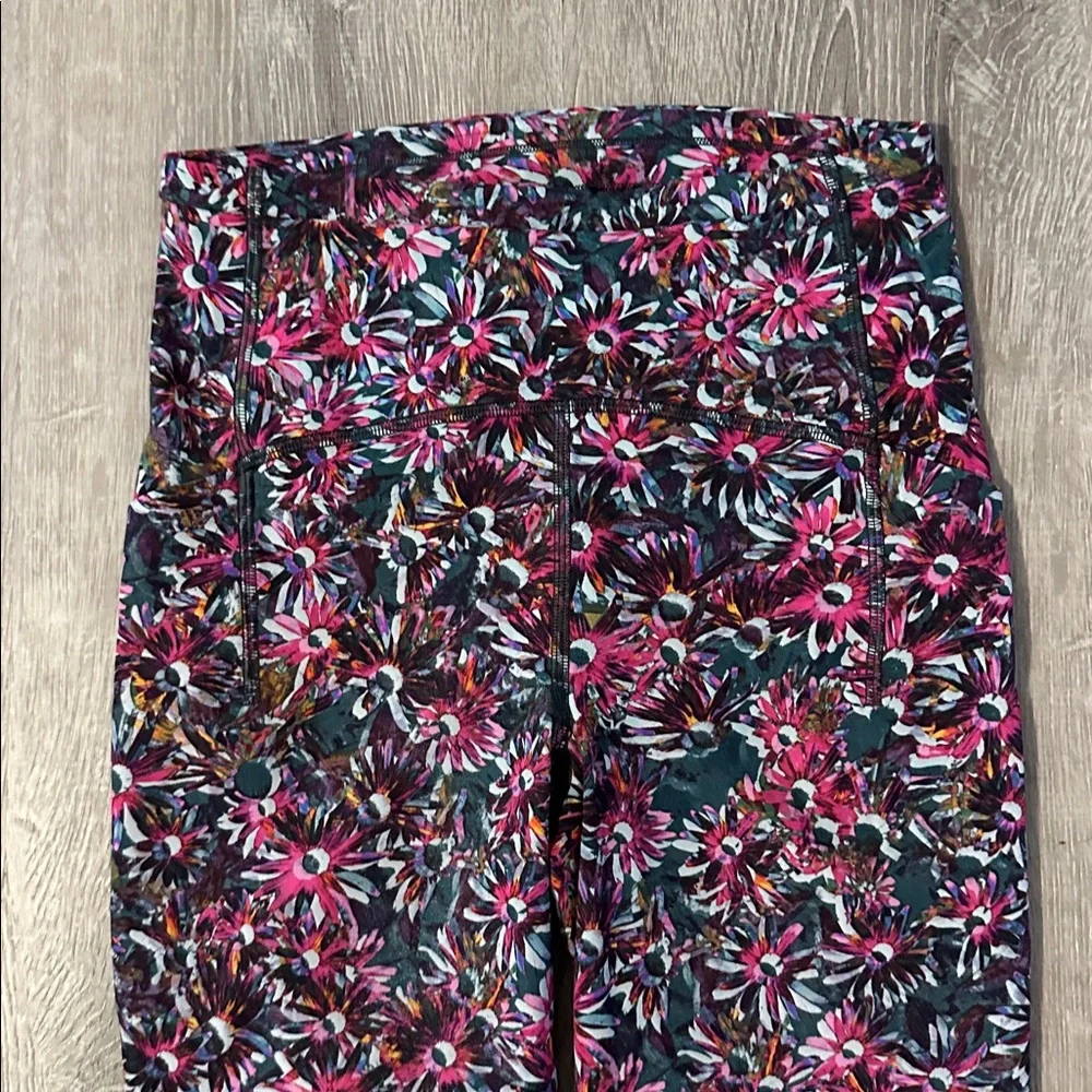 Lululemon Sz 4 Swift Speed High Rise Crop Workout Yoga Athletic Women’s Leggings